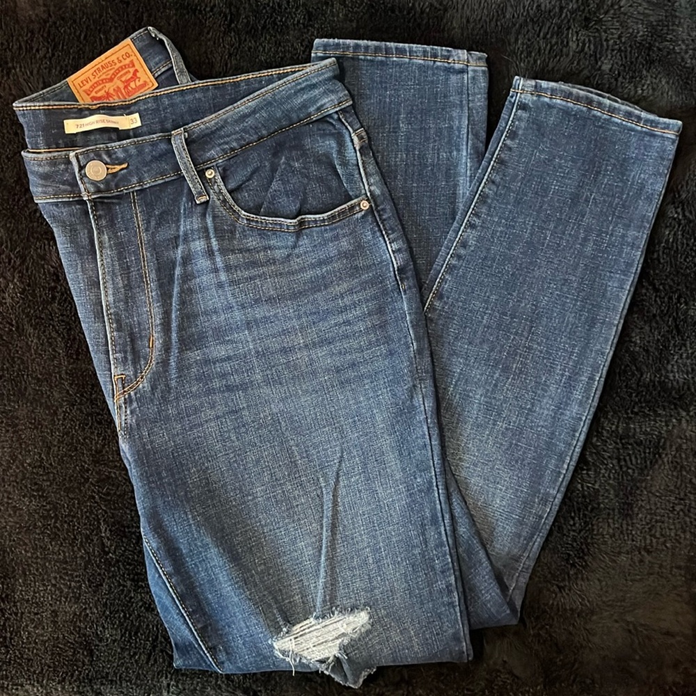 Levi’s 721 High Rise, Distressed Skinny